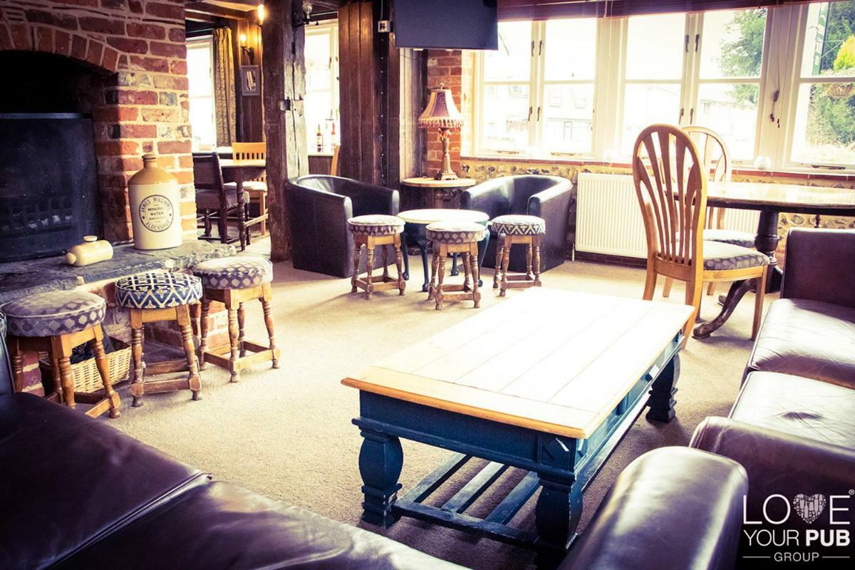 The Rising Sun Inn Waterlooville Eksteriør billede